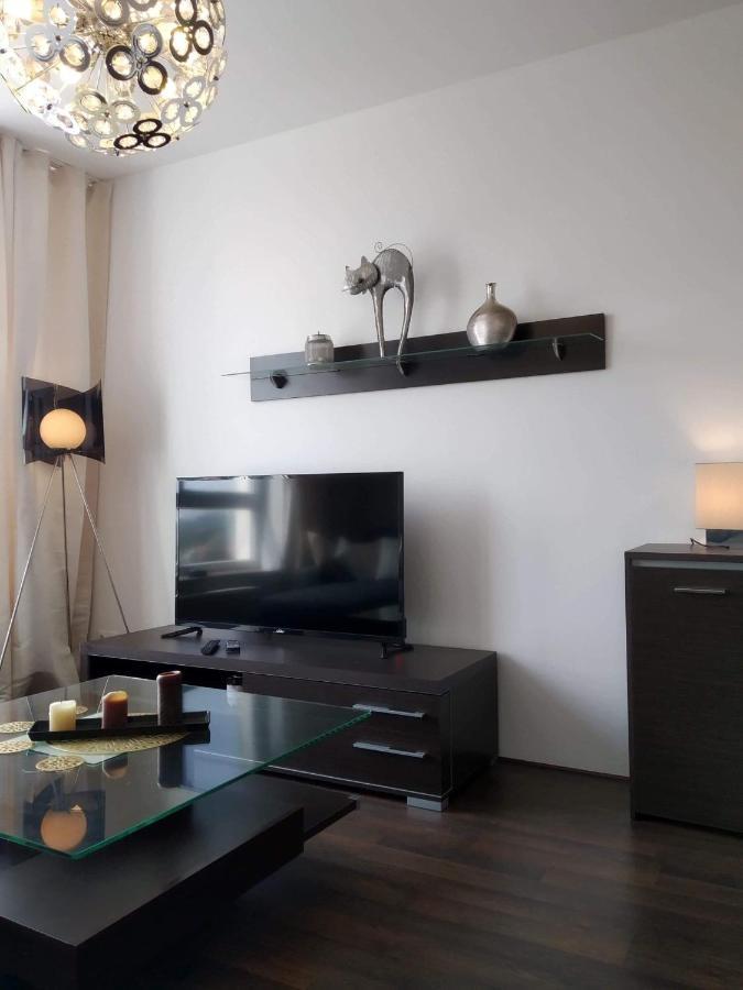 Sunny Penthouse With Roof Gardens Overlooking The Warsaw Palace Of Culture Pruszków Extérieur photo